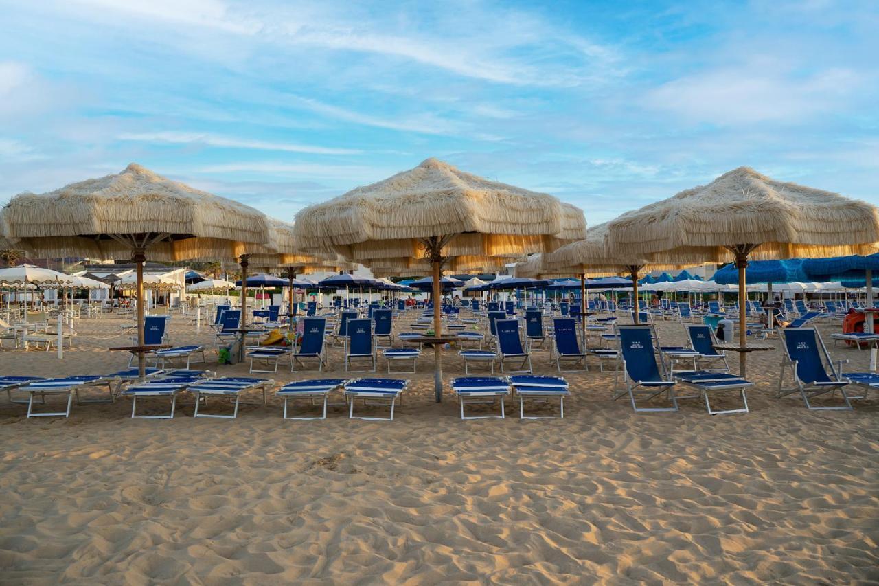 Hotel Mare Blu Франкавилла-аль-Маре Экстерьер фото